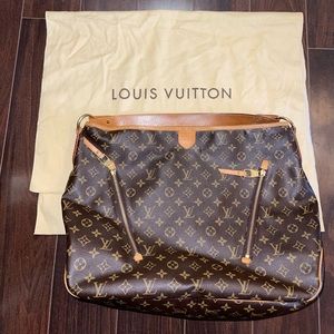Louis Vuitton Delightful GM bag.